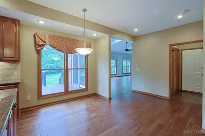 7939 Woodglen Drive, West Chester, OH 45069 - Photo 18