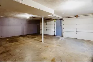 673 Karnak Ct, Delhi Township, OH 45233 - Photo 12