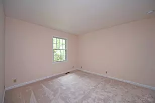 913 Bilamy Ct, Springfield Township, OH 45224 - Photo 24