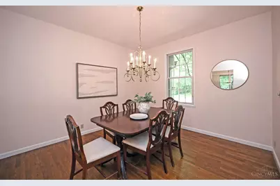 913 Bilamy Court, Springfield Township, OH 45224 - Photo 6