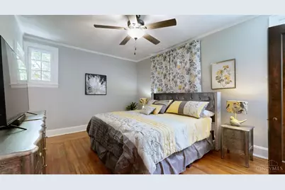 756 Clinton Springs Avenue, Cincinnati, OH 45229 - Photo 26
