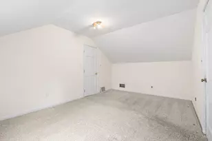 5856 Blue Rock Rd, Cincinnati, OH 45247 - Photo 22