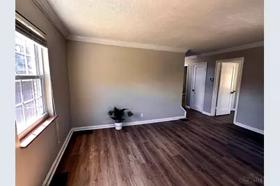 1612 Hunt Rd, Reading, OH 45215 - Photo 2