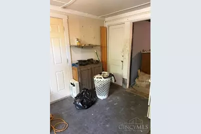 955 Simmons Avenue, Lincoln Heights, OH 45215 - Photo 14