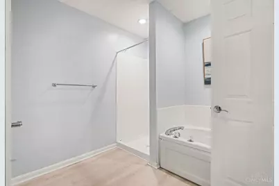 5461 Asbury Lake Drive #78, Green Township, OH 45247 - Photo 8