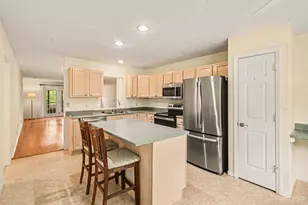 5461 Asbury Lake Dr, Green Township, OH 45247 - Photo 4