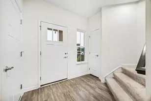 7938 Pinnacle Point Dr, West Chester, OH 45069 - Photo 4