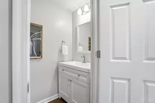 2063 E Seymour Ave, Cincinnati, OH 45237 - Photo 30