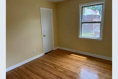2345 Losantiville Avenue, Golf Manor, OH 45237 - Photo 14