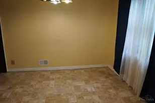 2345 Losantiville Ave, Golf Manor, OH 45237 - Photo 8