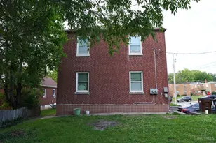 2345 Losantiville Ave, Golf Manor, OH 45237 - Photo 4