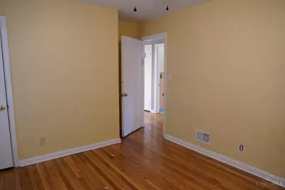 2345 Losantiville Avenue, Golf Manor, OH 45237 - Photo 12