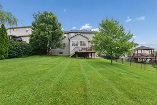 4869 Kleeman Green Dr, Cincinnati, OH 45211 - Photo 44