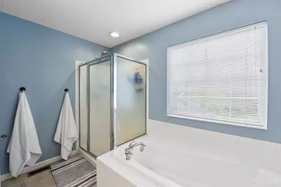 4869 Kleeman Green Drive, Cincinnati, OH 45211 - Photo 28