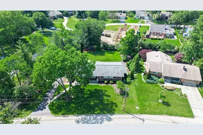 7451 Miami Hills Drive, Madeira, OH 45243 - Photo 4