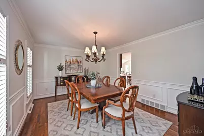 6453 Oldbarn Court, Madeira, OH 45243 - Photo 10