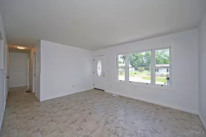 585 Brantner Lane, Union Township, OH 45244 - Photo 10