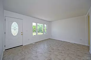 585 Brantner Ln, Union Township, OH 45244 - Photo 8