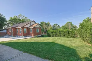 3247 Autumn Ln, Green Township, OH 45239 - Photo 32