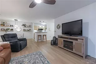 6561 Brigham Sq, Centerville, OH 45459 - Photo 4