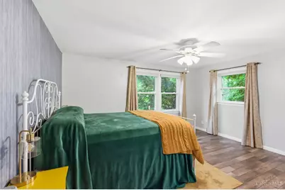 1204 Forest Court, Wyoming, OH 45215 - Photo 4