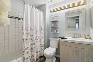 220 Assisiview Ct, Cincinnati, OH 45238 - Photo 24