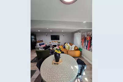1110 Springfield Pike #15, Wyoming, OH 45215 - Photo 12