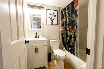 1110 Springfield Pike #15, Wyoming, OH 45215 - Photo 14
