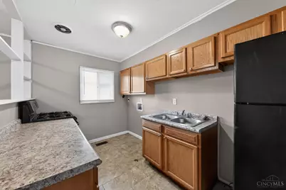 9570 Pippin Road, Colerain Township, OH 45231 - Photo 10