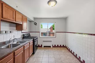 5427 Fox Rd, Cincinnati, OH 45239 - Photo 8