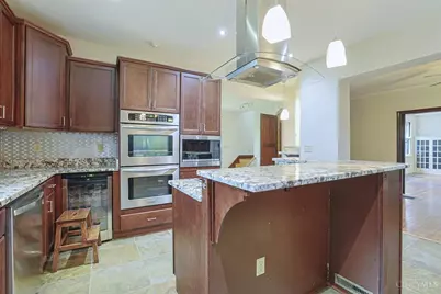 115 E Mills Avenue, Wyoming, OH 45215 - Photo 20