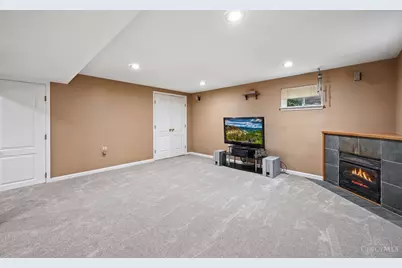 8592 Sunmont Drive, Anderson Township, OH 45255 - Photo 32