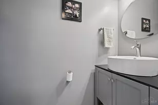 8592 Sunmont Dr, Anderson Township, OH 45255 - Photo 16