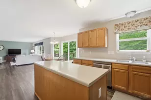 8777 Woolstone Ct, Hamilton Township, OH 45039 - Photo 14