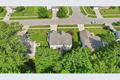 8777 Woolstone Court, Hamilton Township, OH 45039 - Photo 4