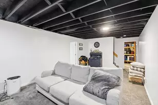 247 Heathrow Ct, Hamilton, OH 45013 - Photo 48