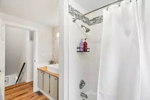 247 Heathrow Ct, Hamilton, OH 45013 - Photo 46