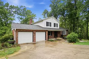 1122 Thornhill Ln, Lawrenceburg, IN 47025 - Photo 4
