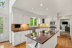 11411 Terwilligers Ridge Ct, Symmes Township, OH 45249 - Photo 6