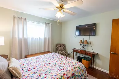 8341 Pippin Rd, Cincinnati, OH 45239 - Photo 18