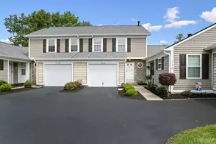 732 Stoneharbor Ln, Hamilton Township, OH 45039 - Photo 4