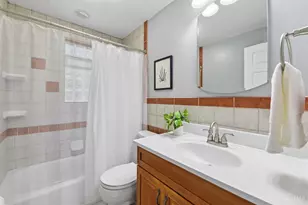 5692 Lauderdale Dr, Cincinnati, OH 45239 - Photo 32