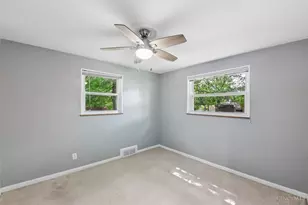 5692 Lauderdale Dr, Cincinnati, OH 45239 - Photo 24