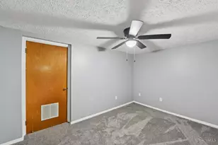 5692 Lauderdale Dr, Cincinnati, OH 45239 - Photo 36