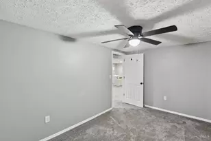 5692 Lauderdale Dr, Cincinnati, OH 45239 - Photo 38