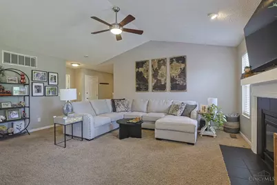 8040 South Port Drive, West Chester, OH 45069 - Photo 6