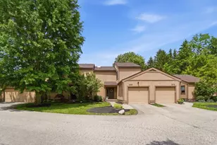 376 Walnut Ln, Mason, OH 45040 - Photo 2