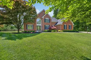 8105 Wycliffe Dr, Anderson Township, OH 45244 - Photo 1