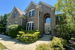 431 Trailview Ct, Anderson Township, OH 45244 - Photo 2