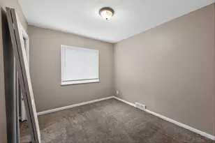 8668 Daly Rd, Springfield Township, OH 45231 - Photo 12